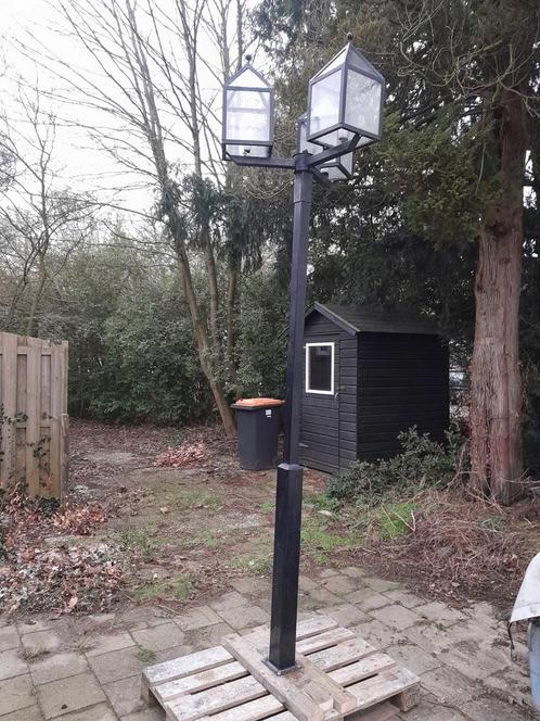 Lantaarnpaal met drie lantaarns, Tuin en Terras, Overige Tuin en Terras, Gebruikt, Ophalen
