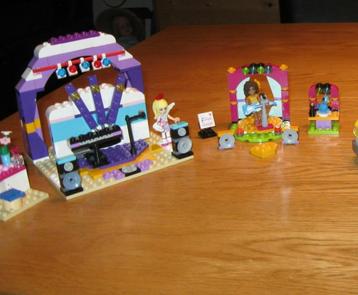 Friends Lego. Muziekoptreden beschikbaar voor biedingen