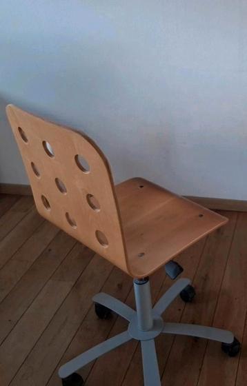 Ikea bureaustoel met Wielen beschikbaar voor biedingen