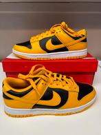 Nike Dunk Low Championship Goldenrod maat 44, Kleding | Heren, Schoenen, Overige kleuren, Nike, Nieuw, Ophalen of Verzenden