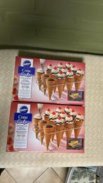 2 houder voor ijshoorntjes, Ophalen of Verzenden, Zo goed als nieuw, Cupcakes