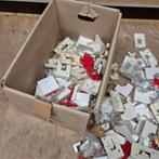 PARTIJ K25 HULPSTUKKEN HOEKEN / MONTAGEPLAAT ETC