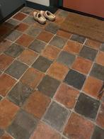 ca. 16 m2 Estrikken 21,5 x 21,5 cm 347 stuks, Doe-het-zelf en Verbouw, Gebruikt, Steen of Klei, Minder dan 50 cm, Ophalen of Verzenden