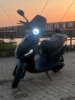 Piaggio zip H2o watergekoeld vandaag 1900, Fietsen en Brommers, Ophalen, Zo goed als nieuw, Tweetakt, Zip