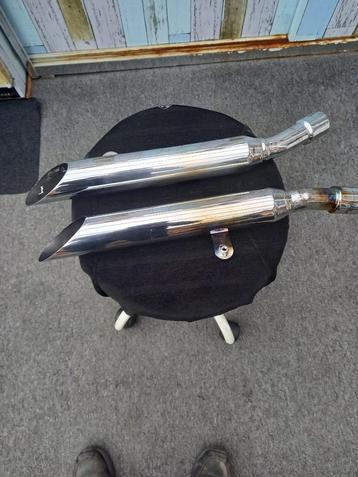 Honda VT 1100 uitlaat  te koop! beschikbaar voor biedingen