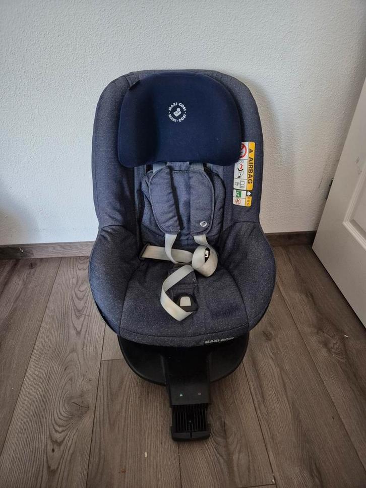 Maxi-Cosi Pearl Smart + FamilyFix2 Isofix, Kinderen en Baby's, Autostoeltjes, Zo goed als nieuw, Maxi-Cosi, 9 t/m 18 kg, Isofix
