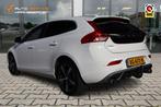 Volvo V40 1.5 T3 Polar+ R-Design | Pano | Camera | Trekhaak, Auto's, 65 €/maand, 4 cilinders, 700 kg, Wit