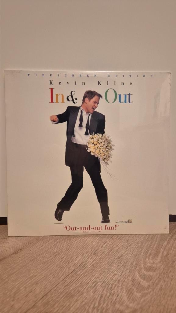 In & Out Laserdisc, Cd's en Dvd's, Vinyl | Filmmuziek en Soundtracks, Zo goed als nieuw, 12 inch, Ophalen of Verzenden