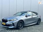 BMW 1 Serie 118i High Executive M Sport / Pano / Camera / LE, Auto's, BMW, 1-Serie, Bedrijf, Benzine, BTW verrekenbaar