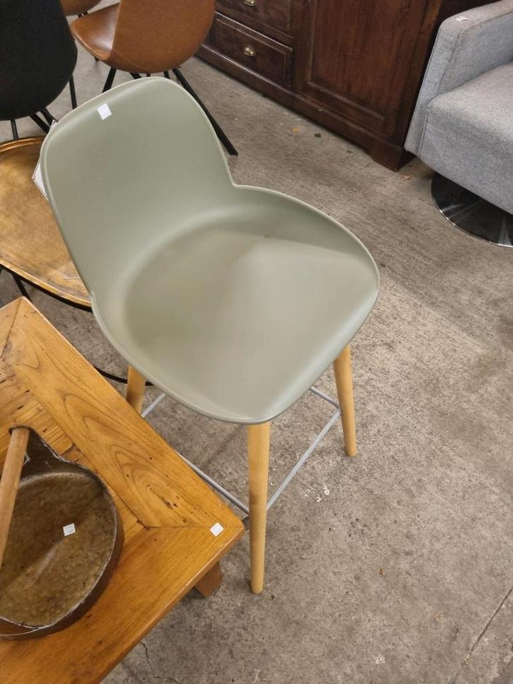 Groene barkruk, Huis en Inrichting, Stoelen, Zo goed als nieuw, Eén, Hout, Kunststof, Overige kleuren, Ophalen