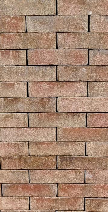 Nieuw gebakken waal klinkers 8cm hoog rood gen beschikbaar voor biedingen