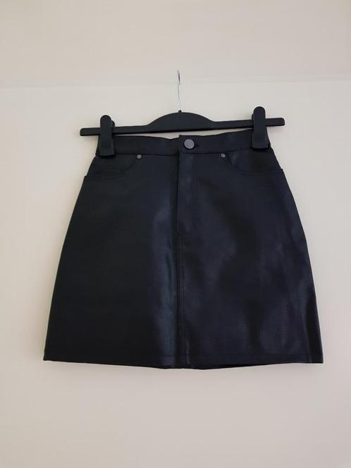 Rok imitatieleer -- maat XS / 34 -- Divided / H&M (nieuw!), Kleding | Dames, Rokken, Nieuw, Maat 34 (XS) of kleiner, Zwart, Boven de knie