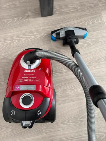 Philips Stofzuiger - 2200 Watt - Werkt Goed - Schoon beschikbaar voor biedingen