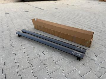 Nieuwe Piston dakdragers – zwart, voor geïntegreerde dakrail beschikbaar voor biedingen