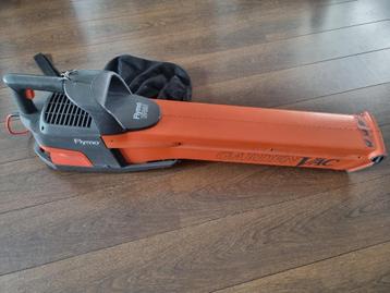 Flymo GardenVac 650V Bladblazer en -zuiger beschikbaar voor biedingen