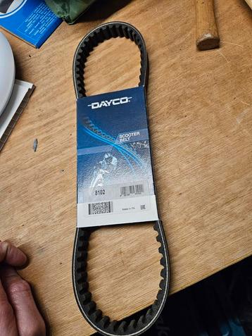 Dayco V-snaar Gilera DNA/Piaggio 18.5x826 beschikbaar voor biedingen