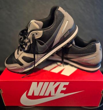 Nike air waffle trainer (maat 45) beschikbaar voor biedingen