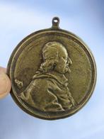 Bronzen medaillon van kardinaal of bisschop - 17e eeuw, Antiek en Kunst, Ophalen of Verzenden, Brons