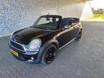 MINI Cabrio 1.6 Cooper S 175PK | Xenon | Clima I Stoelv R57, Auto's, Mini, Te koop, Emergency brake assist, 1205 kg, Benzine