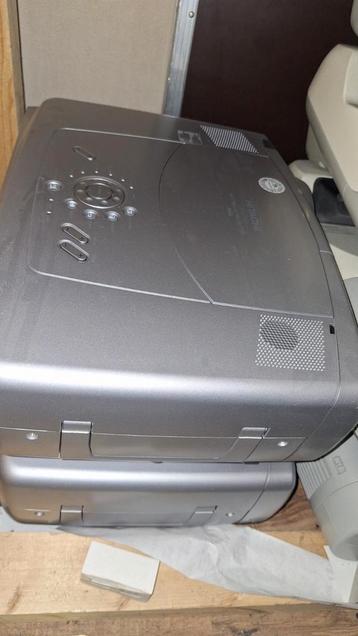 Hitachi CP-X1250 beschikbaar voor biedingen