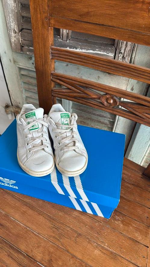Nog leuke ADIDAS sneakers STAN SMITH in maat 28, Kinderen en Baby's, Kinderkleding | Schoenen en Sokken, Gebruikt, Schoenen, Jongen of Meisje