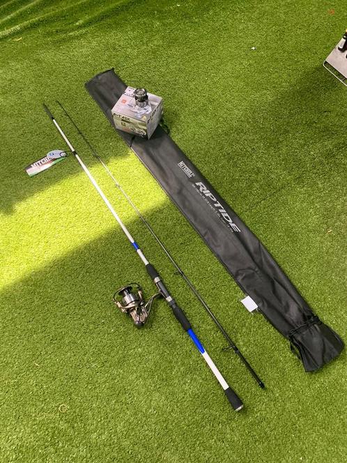 Nieuwe Mitchell zeebaarshengel + molen, 2.40m 10-35 gr, Watersport en Boten, Hengelsport | Zeevissen, Nieuw, Complete set, Ophalen of Verzenden