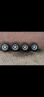 Hele nette winterbanden met velg Nissan, Auto-onderdelen, Banden en Velgen, Ophalen, 215 mm, 16 inch, Banden en Velgen