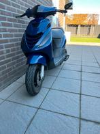 Piaggio zip 50cc 4t, Fietsen en Brommers, Scooters | Piaggio, Ophalen, Maximaal 45 km/u, Zip, Zo goed als nieuw