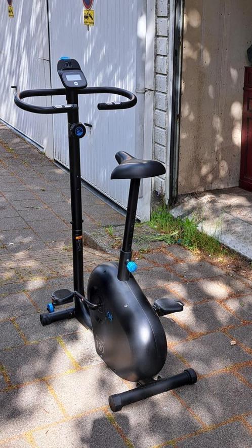 Domyos EB120 hometrainer met beschermmat, Sport en Fitness, Fitnessapparatuur, Zo goed als nieuw, Hometrainer, Benen, Metaal, Ophalen