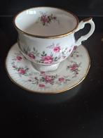 Queens porselein, Ophalen of Verzenden, Zo goed als nieuw, Porselein, Kop en/of schotel