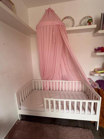 Kinderbed met Klamboe voor meisjes beschikbaar voor biedingen