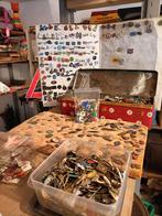 Mega veel vintage reclame speldjes. Retro. Jaren 60., Ophalen