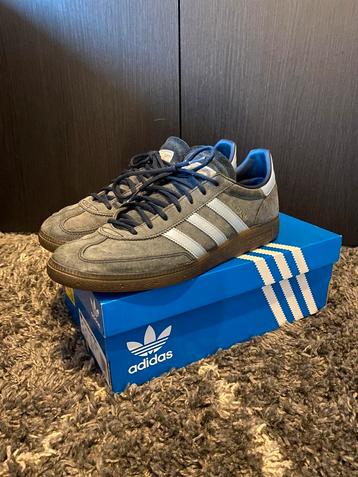 Adidas spezial beschikbaar voor biedingen