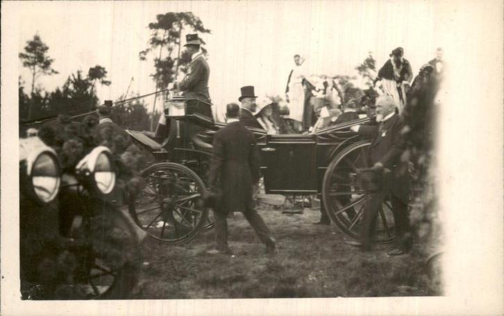 Apeldoorn - Koets, Verzamelen, Ansichtkaarten | Nederland, Ongelopen, Gelderland, Voor 1920, Ophalen of Verzenden