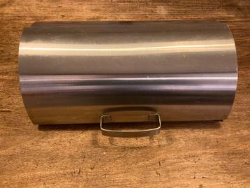 Broodtrommel beschikbaar voor biedingen