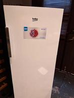 Beko Vriezer, Minder dan 60 cm, Zo goed als nieuw, 140 tot 160 cm, Vrijstaand