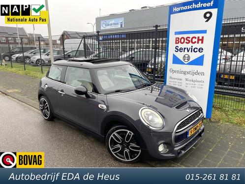 Mini 2.0 Cooper S 192pk Chili Mini 2.0 Cooper S 192pk NL-aut, Auto's, Mini, Bedrijf, Te koop, Cooper S, ABS, Airbags, Airconditioning