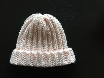 gehaakte mutsen beschikbaar voor biedingen