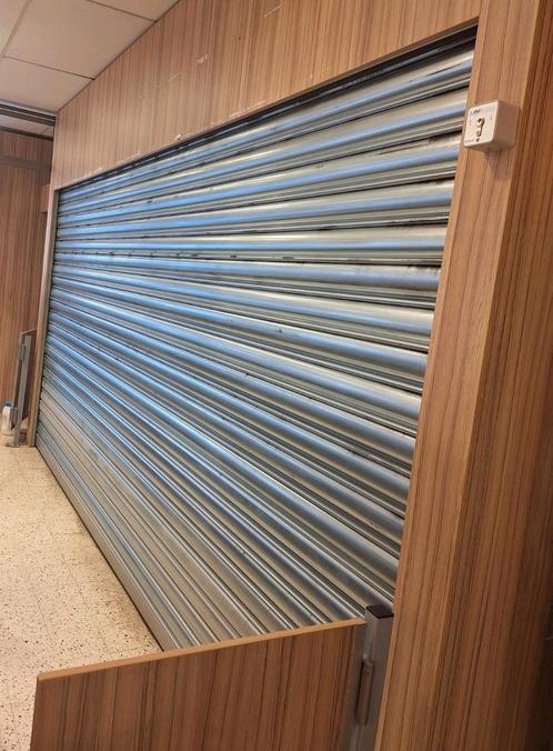 Een goed werkend, stevige kwaliteit rolluik, Doe-het-zelf en Verbouw, Rolluiken, Gebruikt, 200 cm of meer, 200 cm of meer, Overige kleuren