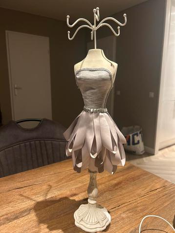 Sieradenpop - Stijlvolle sieradenhouder beschikbaar voor biedingen