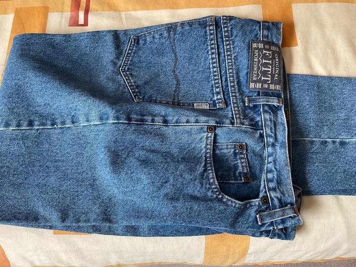 Nieuwe dames jeans. Maat 42/ jeansmaat 32, Kleding | Heren, Spijkerbroeken en Jeans, Zo goed als nieuw, W32 (confectie 46) of kleiner