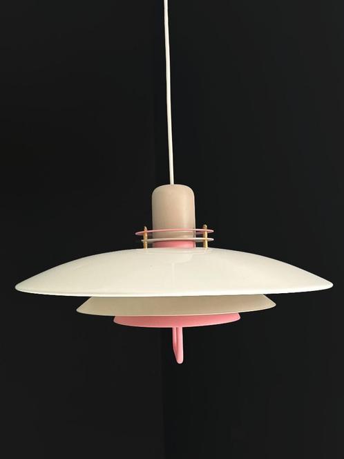 Vintage Hanglamp in drie moderne kleuren, Huis en Inrichting, Lampen | Hanglampen, Zo goed als nieuw, Minder dan 50 cm, Metaal