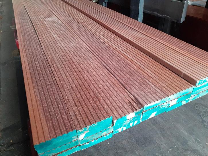 Partij 39.30m2 Azobe vlonderplanken 28mm - 60 stuks >450 cm, Tuin en Terras, Palen, Balken en Planken, Planken, 250 cm of meer