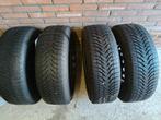 set stalen velgen met winterbanden, Ophalen