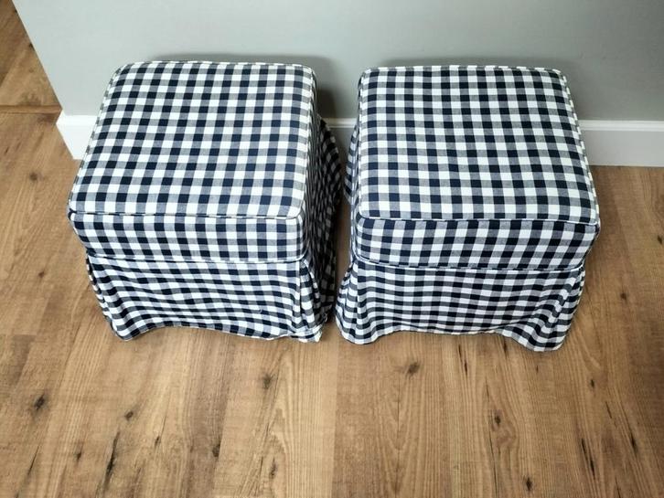 Leuke geruite poefjes, Huis en Inrichting, Banken | Voetenbanken en Poefen, Zo goed als nieuw, Minder dan 50 cm, Rechthoekig, Ophalen