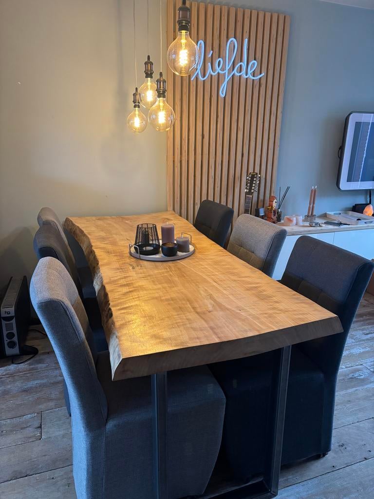 Unieke Iepen Eettafel met Stalen Poten - Boomstam Tafel, Ophalen, 200 cm of meer, 50 tot 100 cm, Zo goed als nieuw