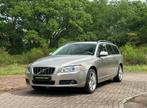 Volvo V70 3.2 | Seashell Metallic | Youngtimer | 76DKM!, 238 pk, Beige, 1622 kg, Leder en Stof
