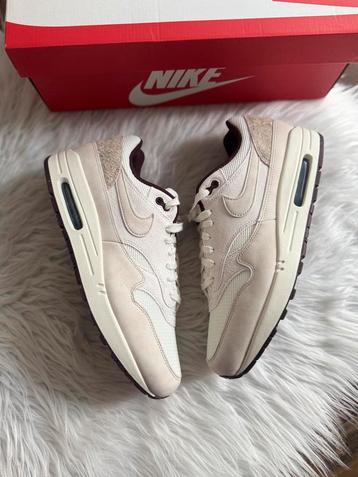 Nike Air Max 1 zwart roze rood EU 46 airmax one sneaker beschikbaar voor biedingen