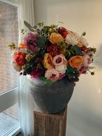 Prachtige vaas met enorm boeket zijden bloemen, Ophalen, Zo goed als nieuw