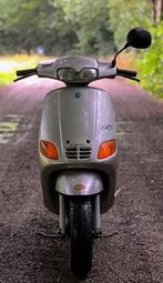 Piaggio Zip type 2 grijs, Fietsen en Brommers, Scooters | Piaggio, Tweetakt, Zip, Ophalen of Verzenden, Zo goed als nieuw